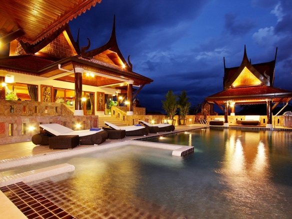 Patong 9 Bed Villa