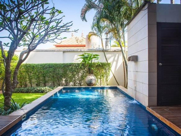 SPD062 Naiharn Villa 1