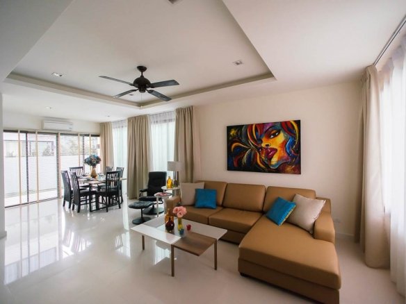 SPR187 Laguna Townhouse 1