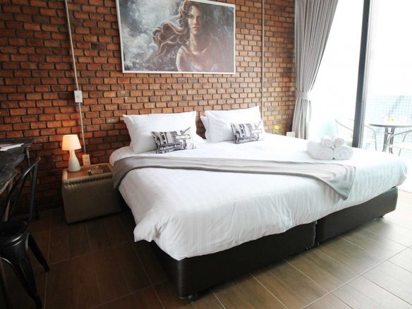 SPR208 Kamala Beachside Apartment 10