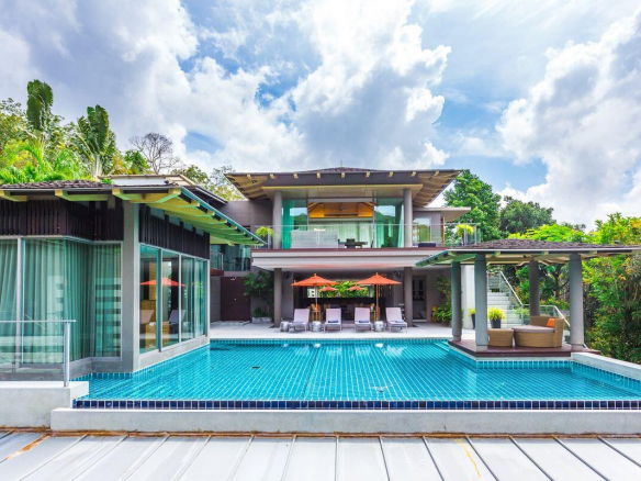 5 Bedroom Villa Layan for Rent