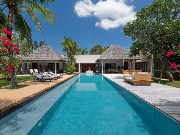 Luxury Garden Villa in Layan Phuket