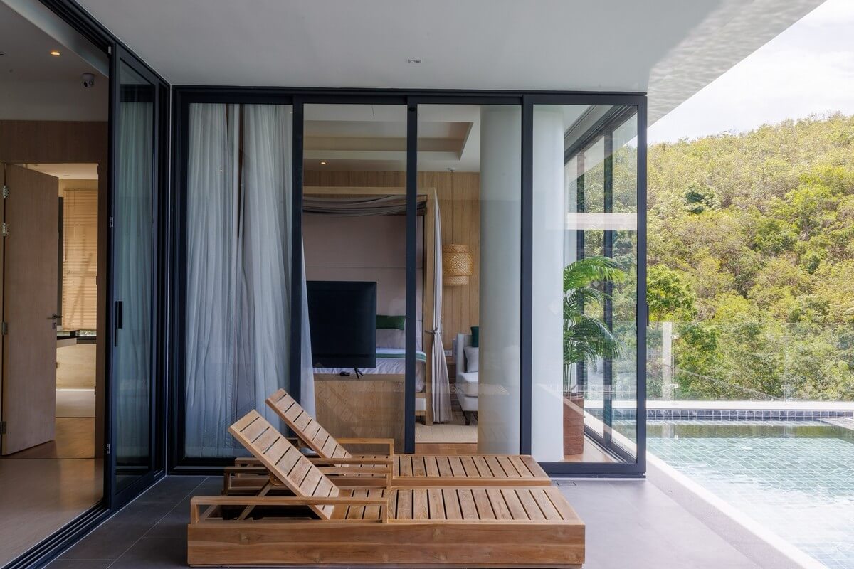 The Exclusive Sky – SPD262 (36)