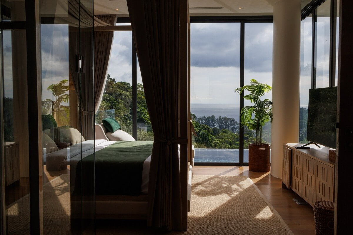 The Exclusive Sky – SPD262 (43)