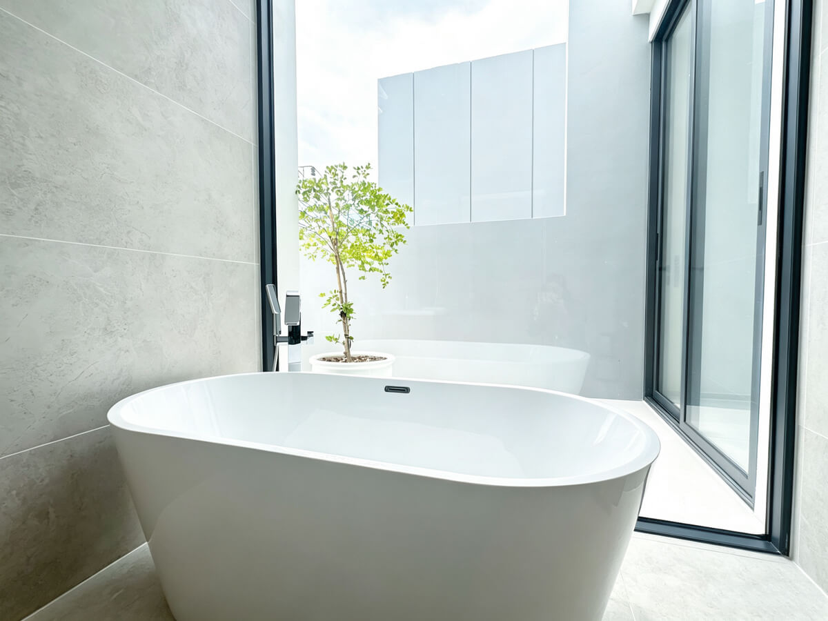 Exclusive Tropical Pool Villa Escape – SPR331