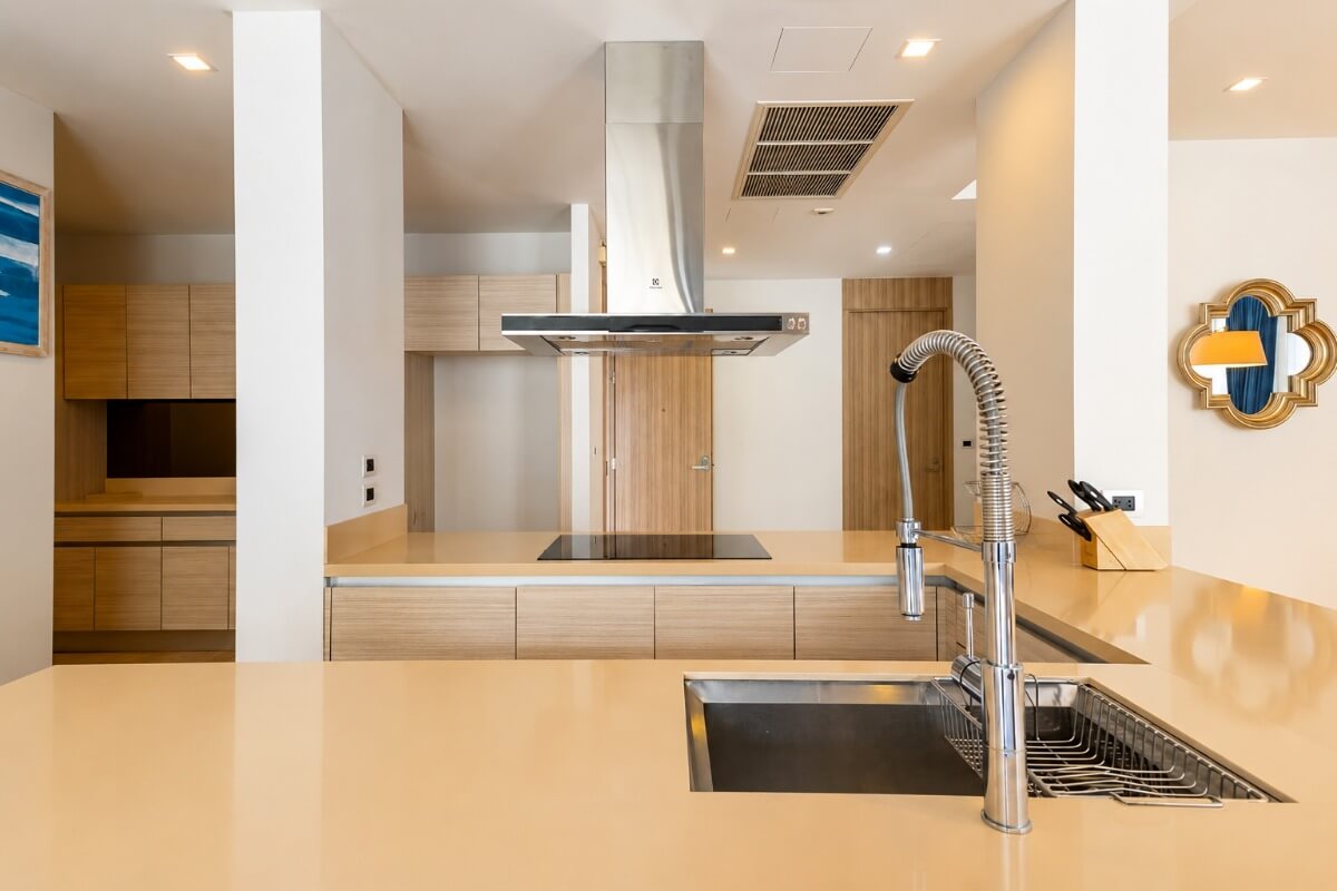 Luxury Beachfront Condo for Sale – SPRS303