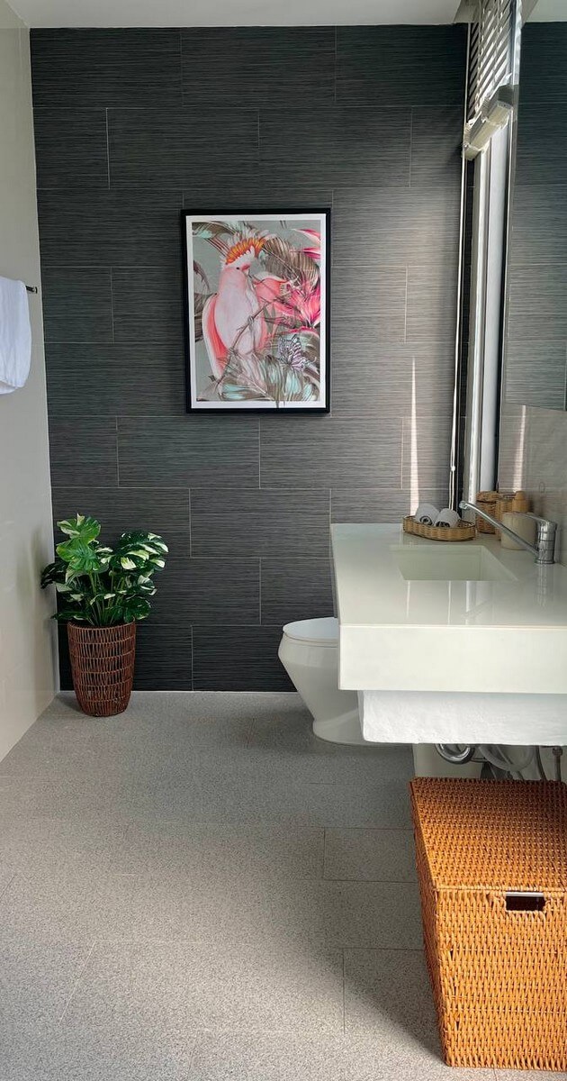 Stylish Duplex with Mountain View- SPRS305