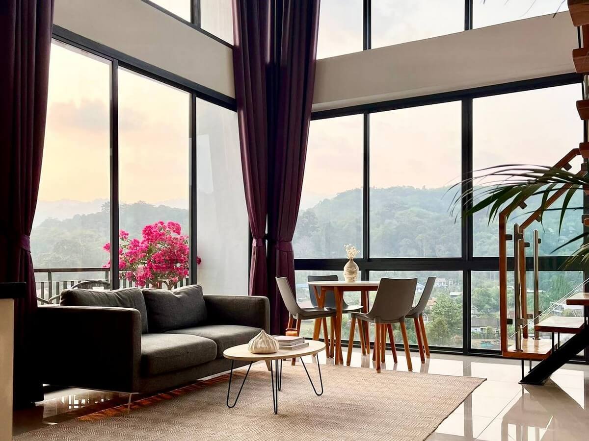 Stylish Duplex with Mountain View- SPRS305