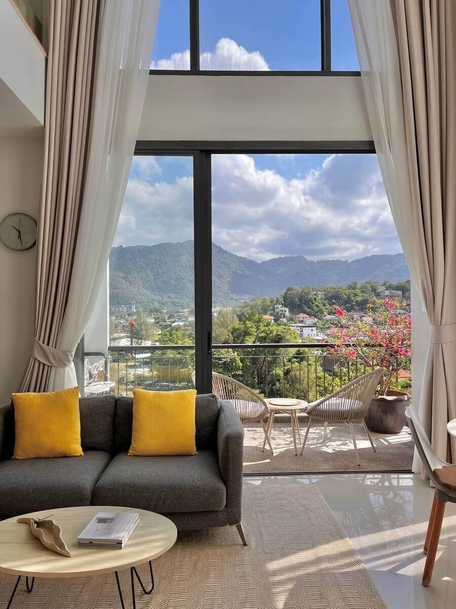 Stylish Duplex with Mountain View- SPRS305