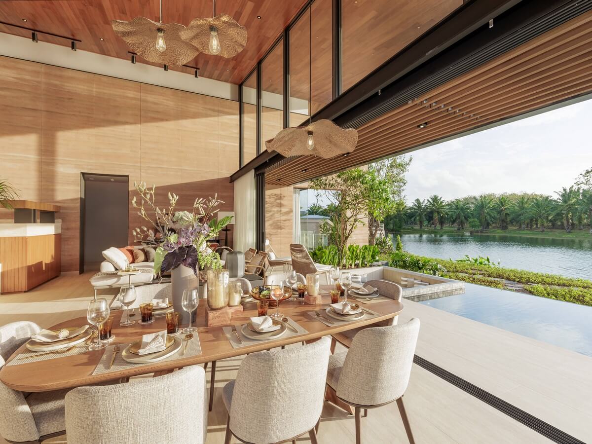 Luxury Lakeside Private Pool Villas for Sale – SPD276