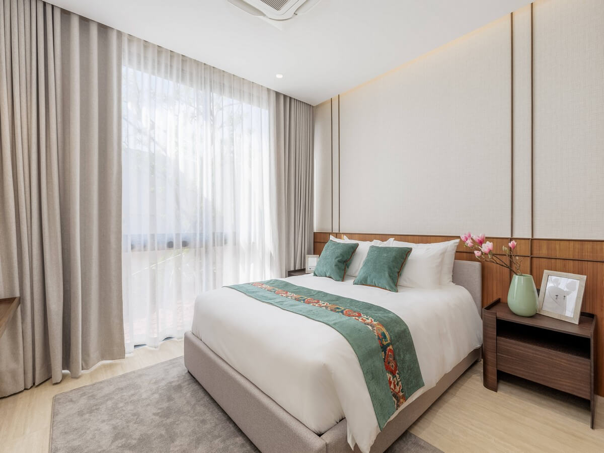 Luxury Lakeside Private Pool Villas for Sale – SPD276