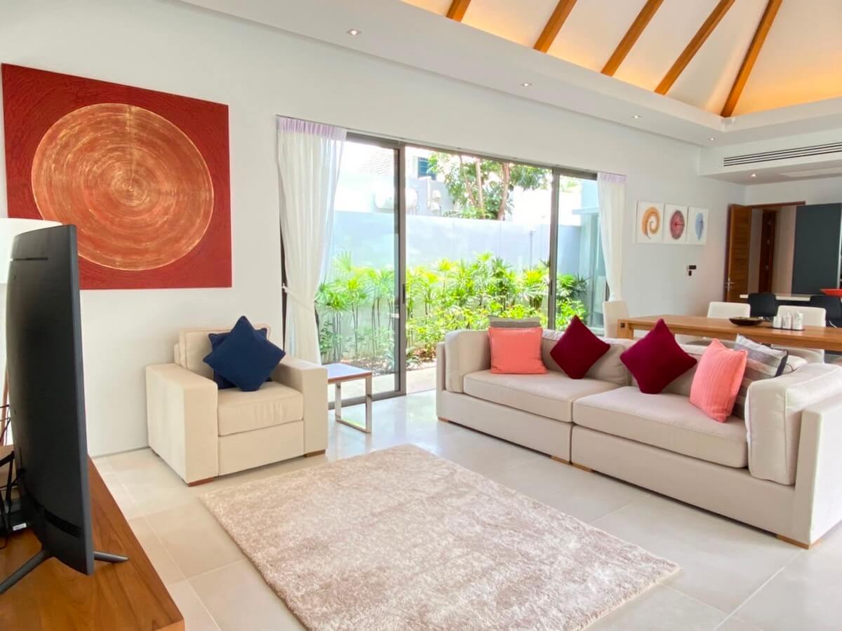 Luxury 4-Bedroom Pool Villa for Rent – SPR335