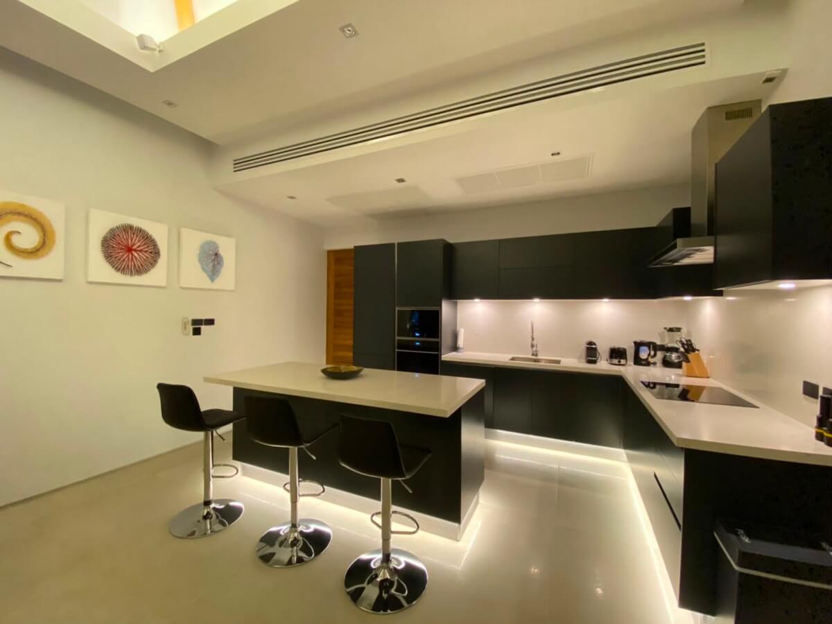Luxury 4-Bedroom Pool Villa for Rent – SPR335