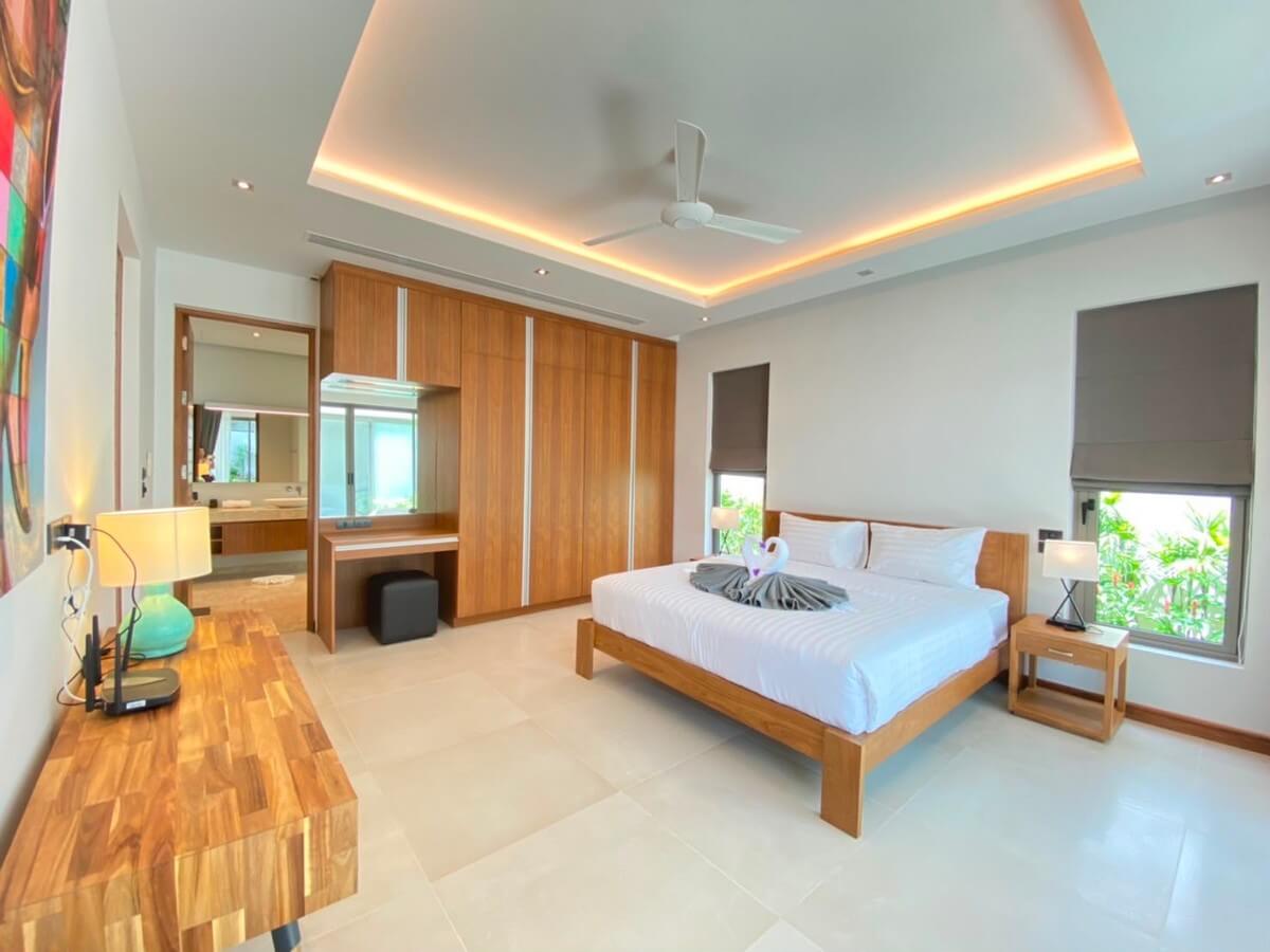Luxury 4-Bedroom Pool Villa for Rent – SPR335