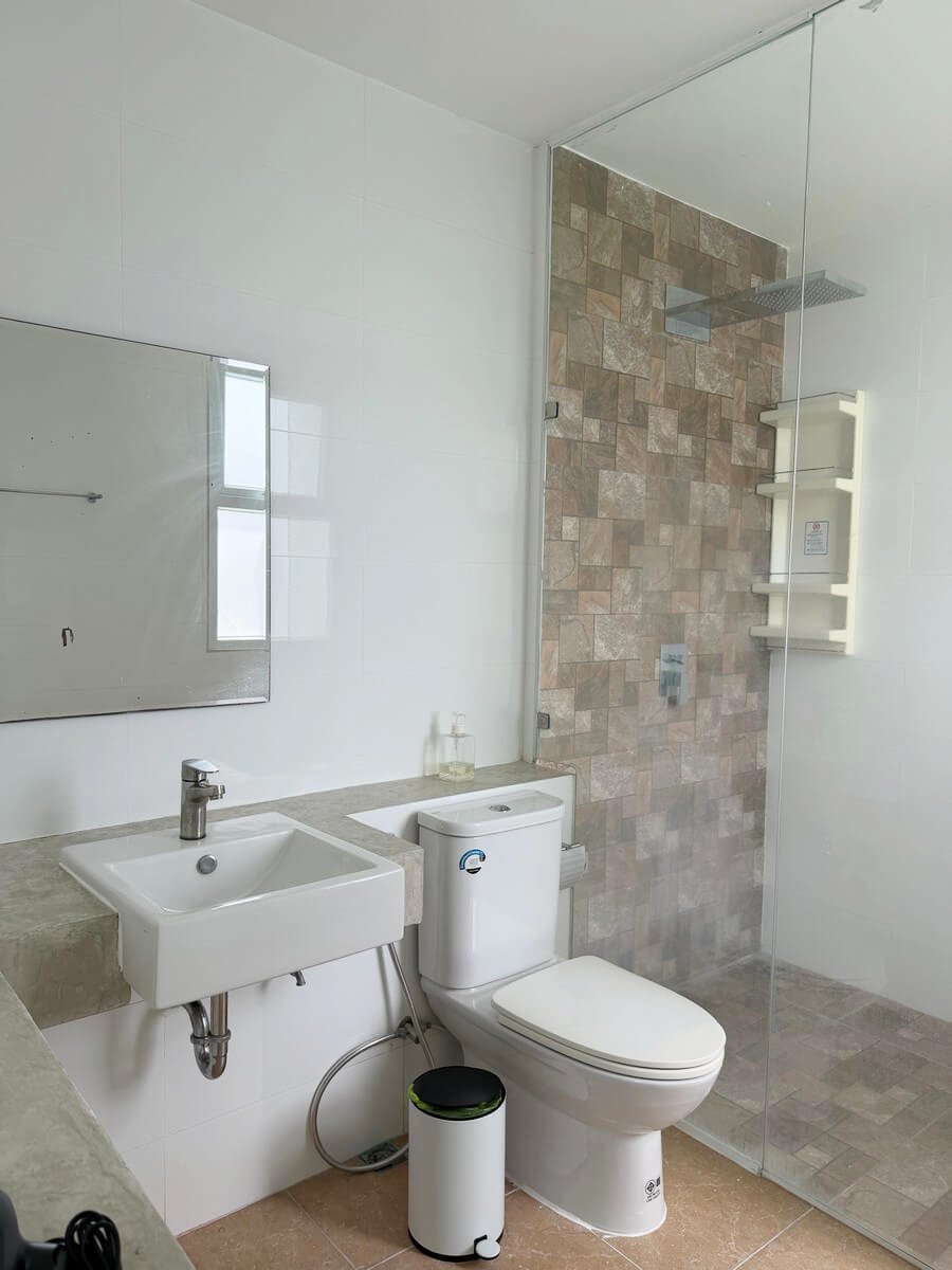 Lake View 3BR Pool Townhouse – SPR336