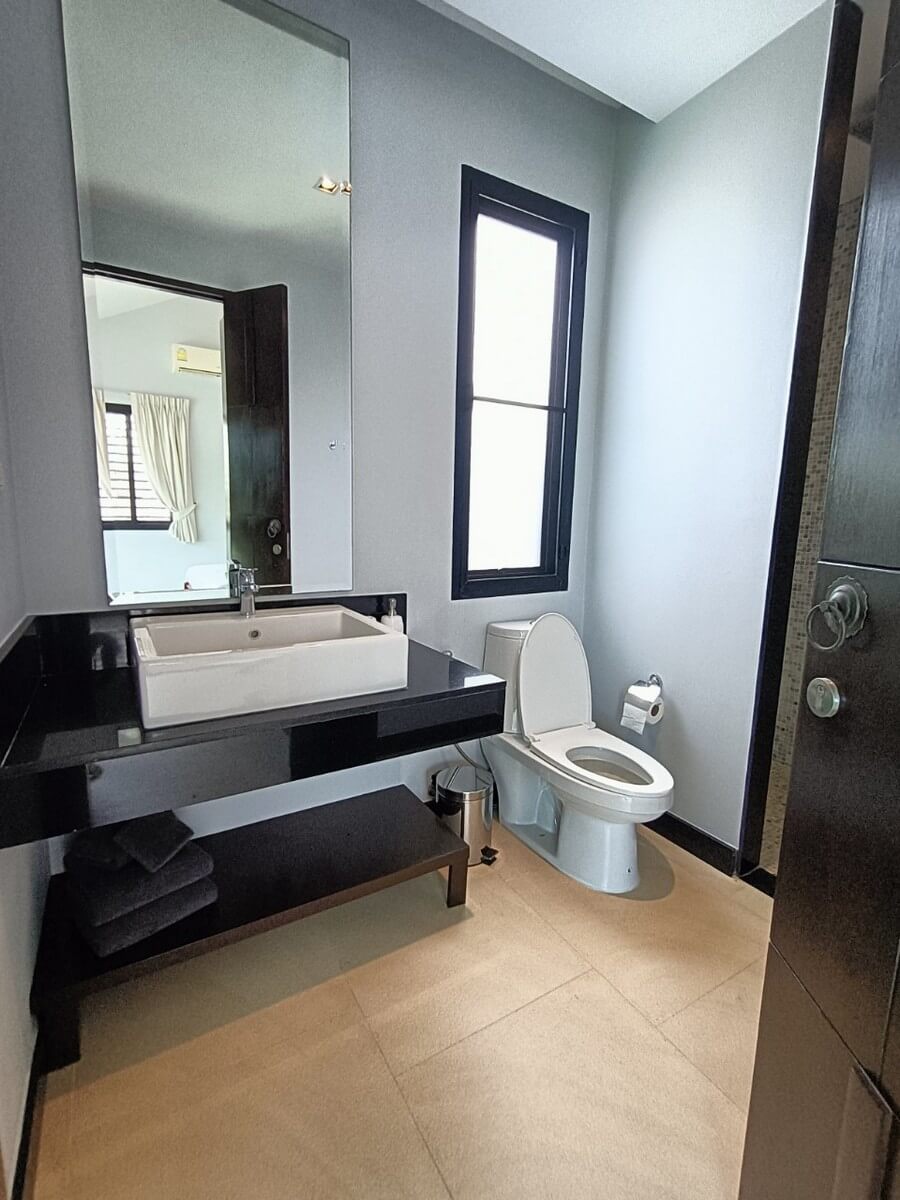 Tropical 3-Bedroom Pool Villa for Sale – SPRS309